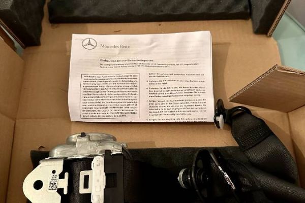 Mercedes GLS, GLE: Sicherheitsgurte schwarz